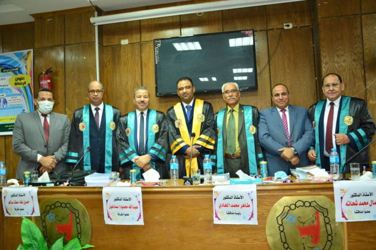 مناقشة رسالة ماجستير بقسم المناهج وطرق التدريس