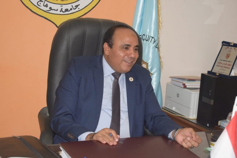 الخميس | لقاء مع عميد الكلية لطلاب الدراسات العليا