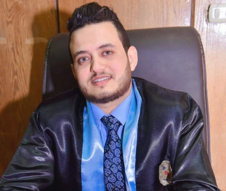 تهنئة للحصول على درجة الماجستير بقسم المناهج وطرق التدريس