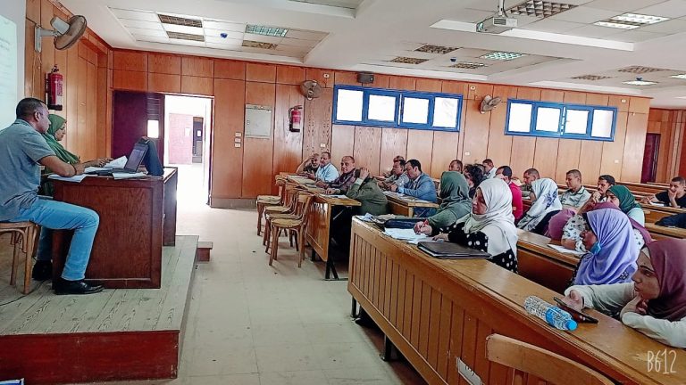 خطتان بحثيتان للتسجيل لدرجة الدكتوراة في السيمينار العلمي لأصول التربية