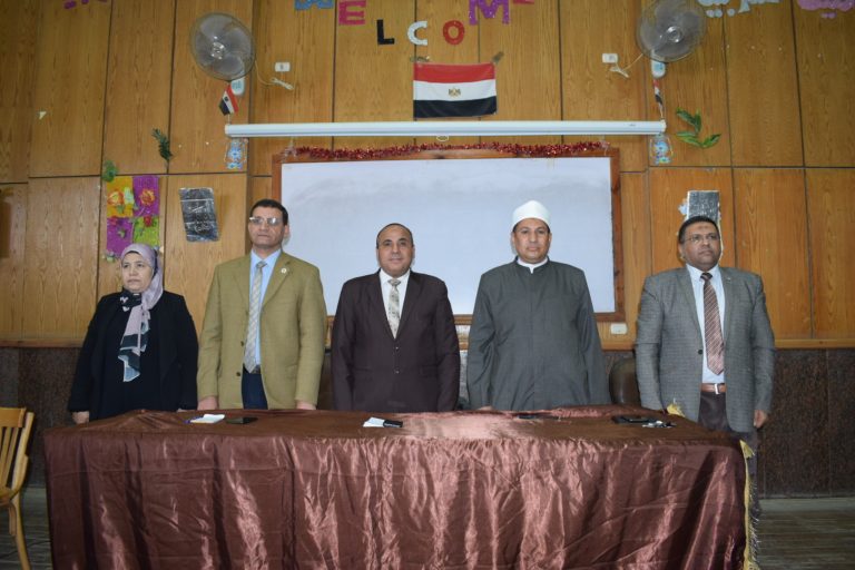 كلية التربية تنظم ندوة بعنوان (سعادتك وصحتك في تنظيم أسرتك)