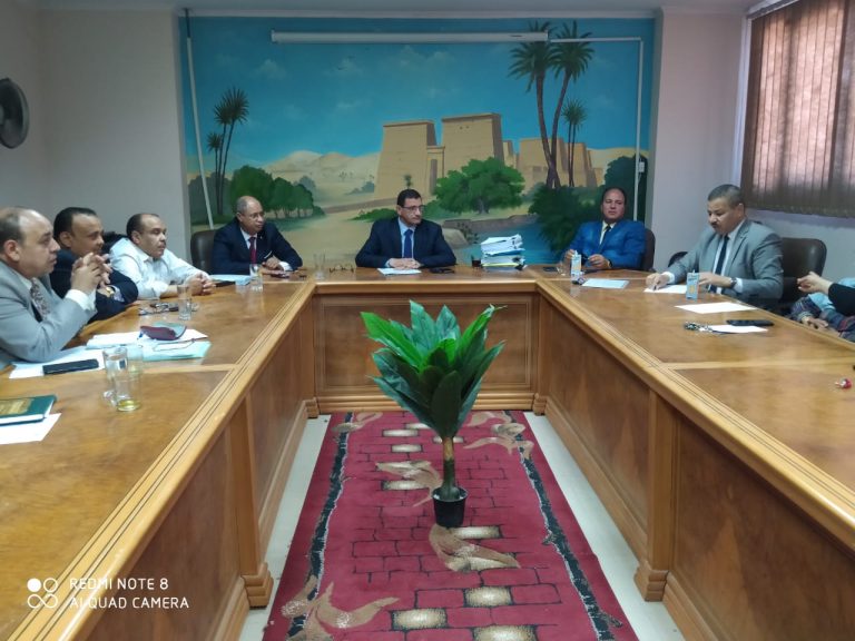 اجتماع لجنة الدراسات العليا