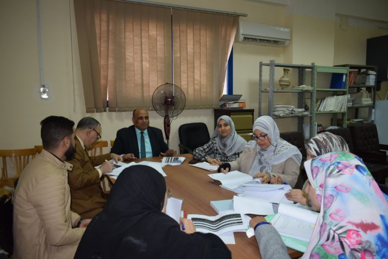 اجتماع مع أ.د/محمود السيد عباس مدير وحدة ضمان الجودة والسادة منسقى البرامج الاربعة