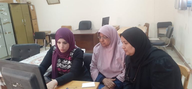 وحدة الخدمات الالكترونية تقدم الدعم الفني اللازم لأعضاء سكرتارية البرامج الأربعة