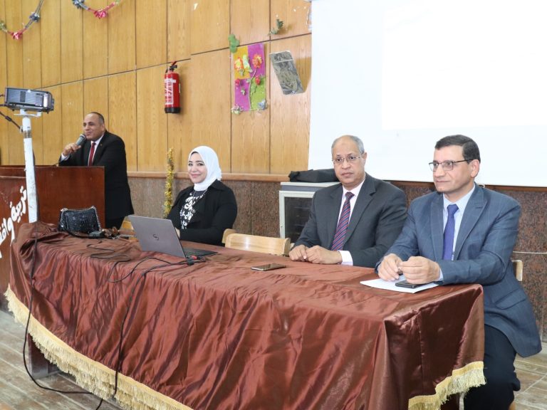 فعاليات ندوة “دور المناهج الدراسية في مواجهة التغييرات المناخية”
