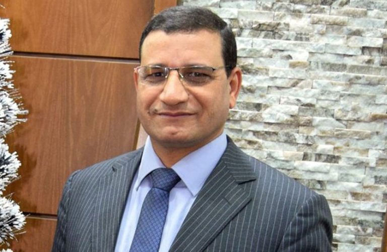 السيد أ.د/ عماد صموئيل وهبه مديراً لمركز تعليم الكبار بالجامعة