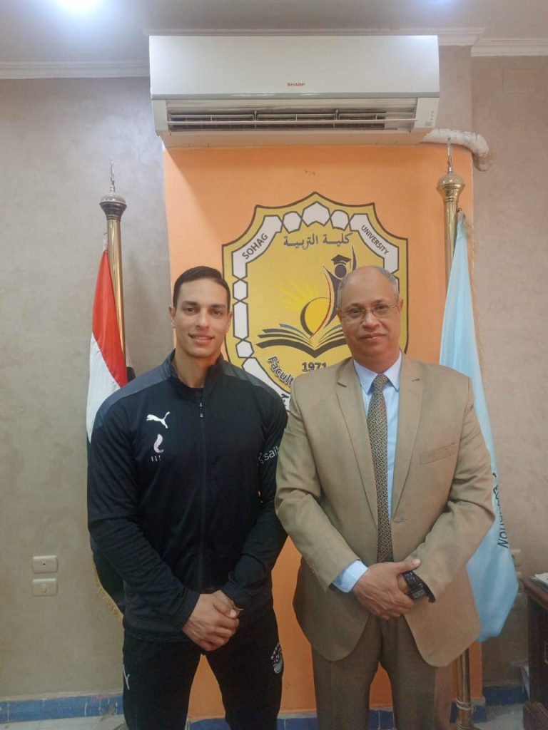 حصول د/ حماده القلاوي علي الشارة الدولية في تحكيم كرة القدم