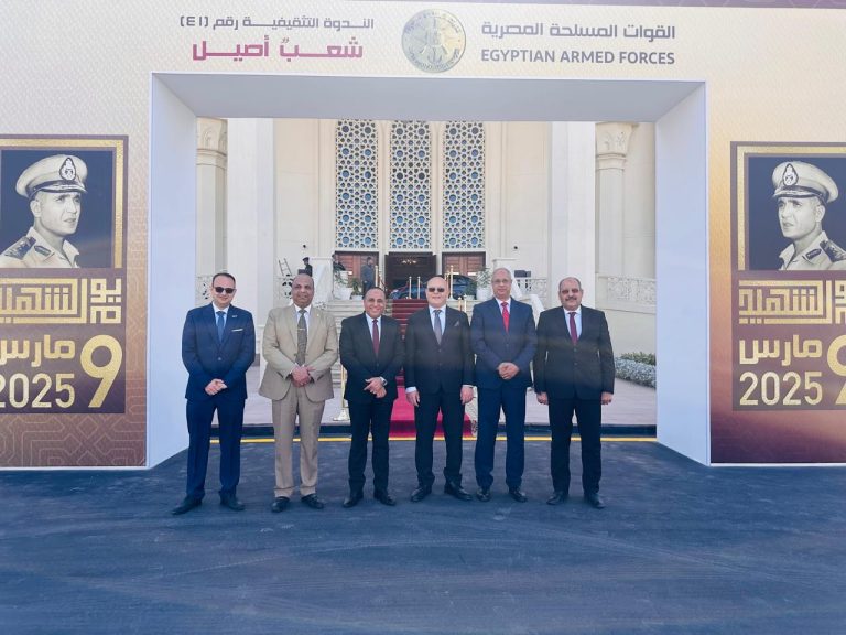 كلية التربية تشارك في فعاليات الندوة التثقيفية الـ41 للقوات المسلحة احتفالاً بيوم الشهيد